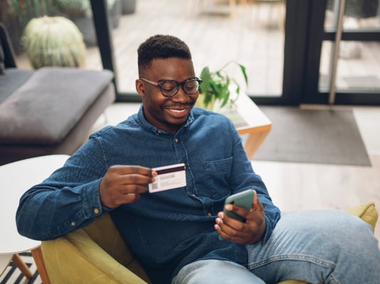 How to stay safe online when using international banking -14 Format