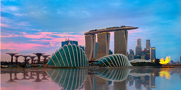 Is investing internationally right for you - Video 3 Banner Personal Investing page.